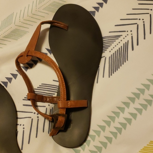 Sandals - Picture 2 of 3